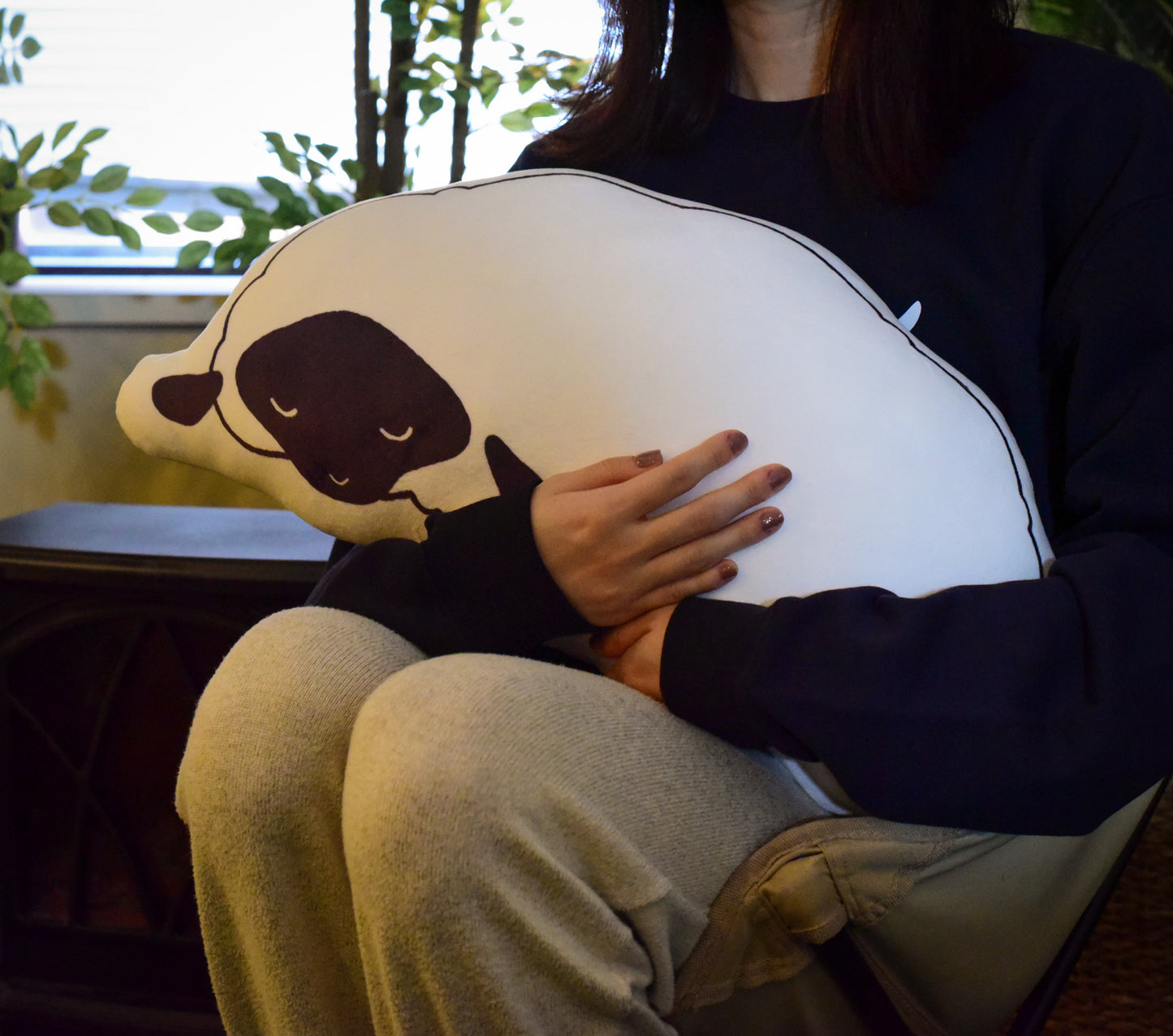 ヨルのクッション